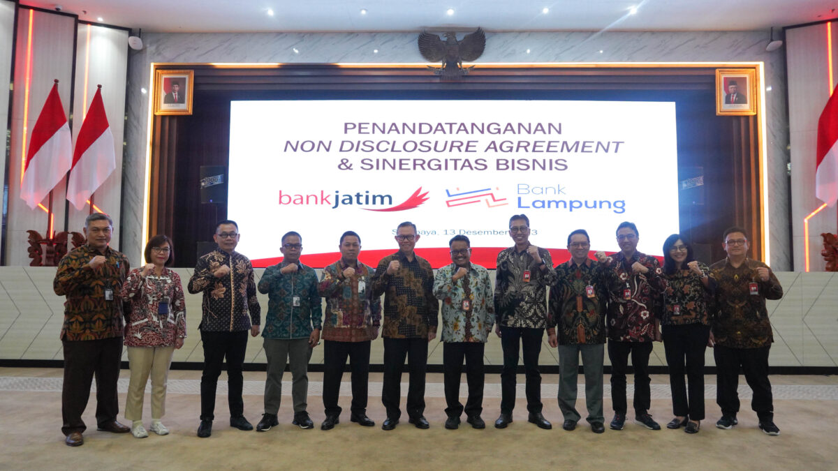 Sepakat bentuk KUB, bankjatim – Bank Lampung lanjut tantangani NDA