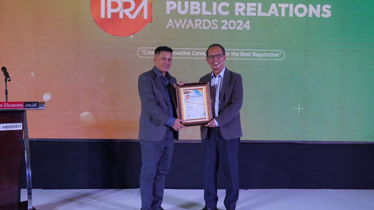 bankjatim sandang predikat Best Public Relations in Corporate Strategy to Increase Credit Distribution Growth