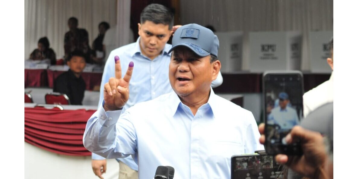 Prabowo nyoblos di Bojong Koneng: Kita tunggu hasilnya