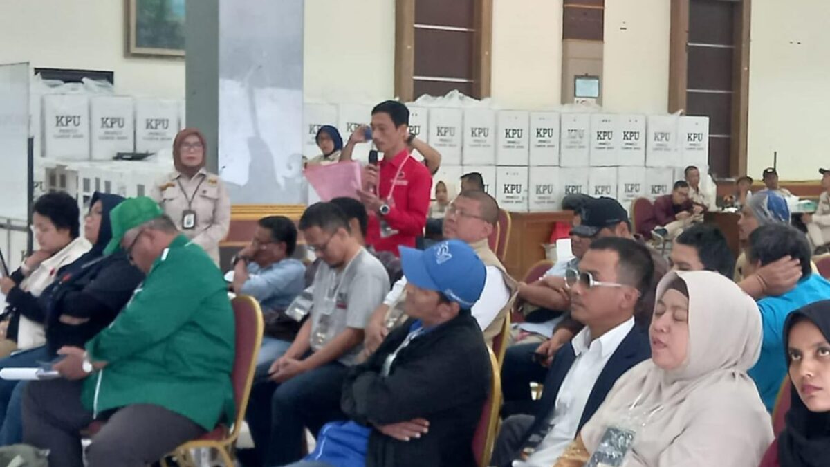 PDIP Pulo Gadung Jakarta Timur tolak hasil rekap dan penghitungan suara Pemilu