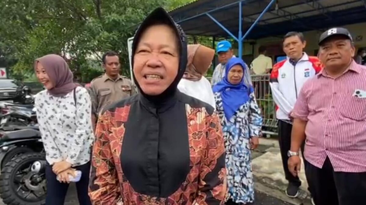 Nyoblos di Surabaya, Risma doakan Pemilu 2024 lancar