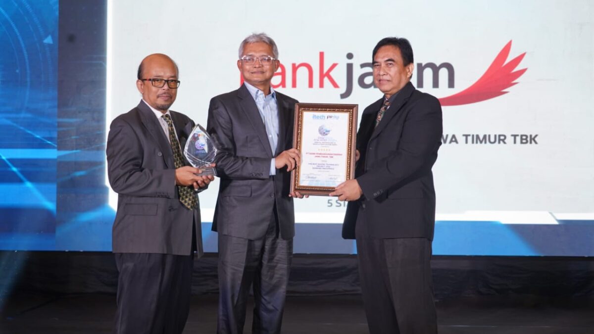 Tiga penghargaan diboyong bankjatim di ajang Digital Technology & Innovation Awards 2024